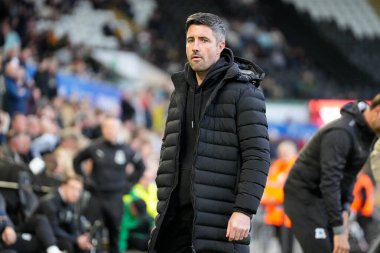 Swansea City Caretaker teknik direktörü Alan Sheehan, Swansea City - Plymouth Argyle maçında Swansea.com Stadyumu, Swansea, İngiltere, 9 Nisan 2025