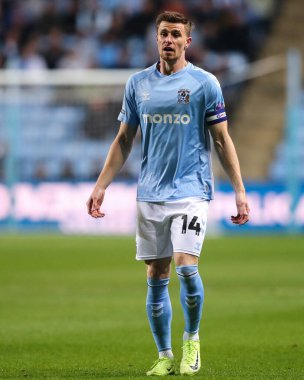 Coventry City 'den Ben Sheaf, 9 Nisan 2025' te Coventry City 'nin Coventry Building Society Arena' da Portsmouth 'a karşı oynadığı Sky Bet Şampiyonası maçında.