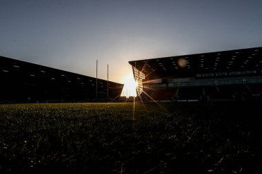Salford Halk Stadyumu 'nun Betfred Süper Ligi maçı sırasında Salford Red Devils, Leeds Gergedan' a karşı Salford Community Stadyumu, Eccles, İngiltere, 10 Nisan 2025