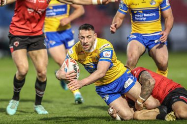 Leeds Rhinos takımından Jake Connor, Salford Red Devils - Leeds Rhinos maçında Salford Red Devils - Salford Community Stadyumu, Eccles, Birleşik Krallık, 10 Nisan 2025 'de oynanan Betfred Süper Ligi karşılaşmasında Salford Red Devils - Leeds Rhinos ile karşılaştı.