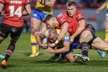 Leeds Rhinos 'tan Matt Frawley, Salford Red Devils - Leeds Rhinos maçında Salford Red Devils - Salford Community Stadyumu, Eccles, Birleşik Krallık, 10 Nisan 2025' de oynanan Betfred Süper Ligi karşılaşmasında Salford Red Devils - Leeds Rhinos ile karşılaştı.