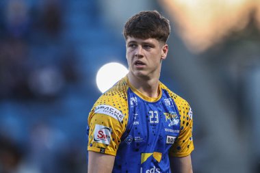 Leeds Rhinos takımından Riley Lumb, Betfred Süper Lig karşılaşmasında ısınma turunda Salford Red Devils, Leeds Rhinos 'a karşı Salford Community Stadyumu, Eccles, İngiltere, 10 Nisan 2025