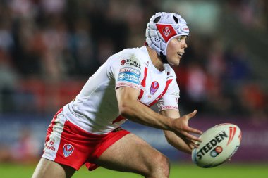 St. Helens takımından George Whitby, 11 Nisan 2025 'te St Helens-Wicked Stadyumu' nda oynanan 7.