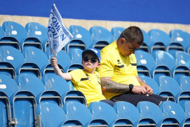 Queens Park Rangers taraftarları, Sky Bet Şampiyonası öncesinde Queens Park Rangers 'a karşı Bristol City, Kiyan Prince Vakfı Stadyumu, Londra, 12 Nisan 2025