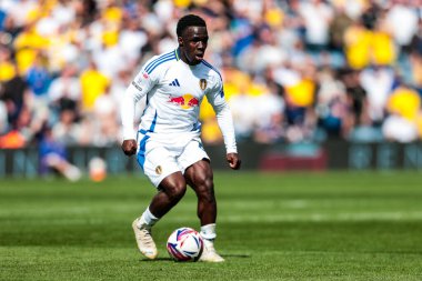 Leeds United takımından Wilfried Gnonto, 12 Nisan 2025 'te Leeds Road, Leeds, İngiltere' de oynanan Leeds United - Preston North End maçında maç yapıyor.