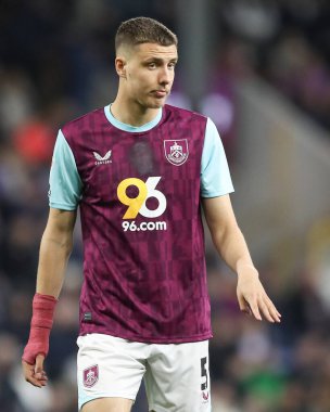 Burnley 'den Maxime Estve Gök İddia Şampiyonası maçında Burnley, Norwich City' ye karşı Turf Moor, Burnley, İngiltere, 11 Nisan 2025