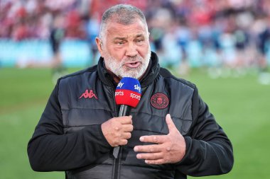 Shaun Wane İngiltere Rugby Ligi koçu Betfred Süper Lig 7. Raundu 'nda Sky Sports Rugby Ligi' ne seslendi. Hull KR, Wigan Warriors 'a karşı Sewell Group Craven Park, Kingston on upon Hull, Birleşik Krallık, 11 Nisan 2025