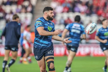Wigan Warriors takımından Abbas Miski Betfred Süper Lig 7. Raundunda ısınma turunda Hull KR, Wigan Warriors 'a karşı Sewell Group Craven Park, Kingston üzerine Hull, Birleşik Krallık, 11 Nisan 2025
