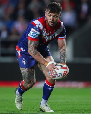 Wakefield Trinity takımından Liam Hood, 11 Nisan 2025 'te St Helens - Wakefield Trinity maçında sahada.