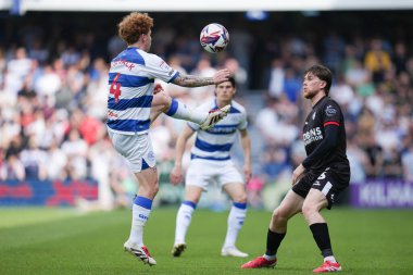 Queens Park Rangers takımından Jack Colback 12 Nisan 2025 'te Londra' daki Kiyan Prince Vakfı Stadyumu 'nda Queens Park Rangers ile Bristol City maçında yüksek top kazandı.