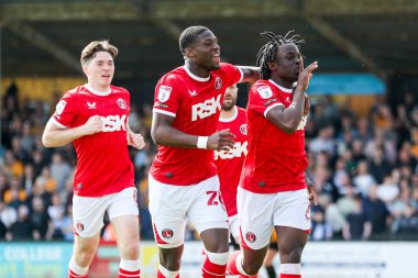 Charlton Athletic takımından Tyreece Campbell, 12 Nisan 2025 'te Cledara Abbey Stadyumu, Cambridge' de oynanan 1.