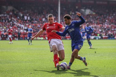 Nottingham Ormanı 'ndan Nikola Milenkovi ve Everton' dan İlman Ndiaye Premier Lig maçı sırasında Nottingham Forest, Everton 'a karşı 12 Nisan 2025' de İngiltere 'nin Nottingham şehrinde oynanan maçta top için mücadele ettiler.