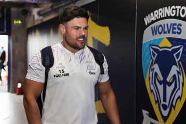 Warrington Wolves 'tan Joe Philbin, 12 Nisan 2025 tarihinde Warrington, İngiltere' deki Halliwell Jones Stadyumu 'nda oynanan 7.