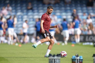Bristol City 'den Nahki Wells, Sky Bet Şampiyonası öncesinde Queens Park Rangers, Bristol City' ye karşı Kiyan Prince Vakfı Stadyumu, Londra, 12 Nisan 2025