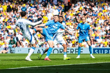Preston North End 'den Ryan Ledson, 12 Nisan 2025' te İngiltere, Leeds Road 'da Leeds United ve Preston North End arasındaki Sky Bet Şampiyonası maçında kalede şut çekiyor.