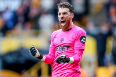 Wolverhampton Wanderers takımının Premier League maçında Wolverhampton Wanderers - Tottenham Hotspur maçında attığı üçüncü golü kutluyor.