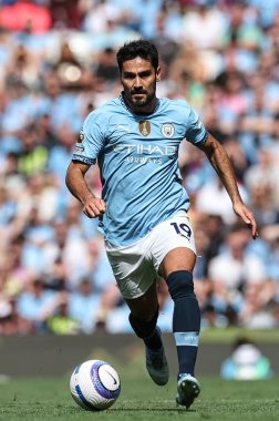 Manchester City Premier Lig maçında top Manchester City 'ye karşı Crystal Palace' da Etihad Stadyumu, Manchester, İngiltere 'de 12 Nisan 2025