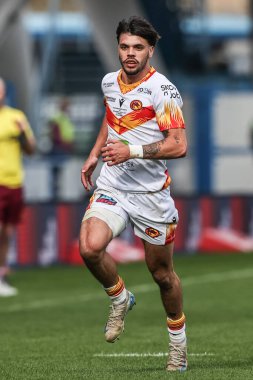 Betfred Süper Ligi maçında Katalan Ejderhaları 'ndan Lo Darrelatour John Smith Stadyumu' nda Huddersfield Giants ve Catalans Dragons maçında, 13 Nisan 2025