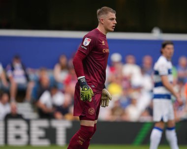 Queens Park Rangers takımından Paul Nardi, Queens Park Rangers 'a karşı Bristol City' nin 12 Nisan 2025 'te Londra' daki Kiyan Prince Vakfı Stadyumu 'nda oynanan maçında