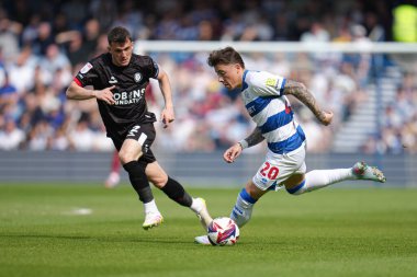 Queens Park Rangers takımından Harrison Ashby, Queens Park Rangers 'a karşı Bristol City maçı sırasında, Kiyan Prince Vakfı Stadyumu, Londra, 12 Nisan 2025