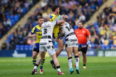 Warrington Wolves 'tan Jordy Crowther, Joe Cator Hull FC tarafından 12 Nisan 2025' te Halliwell Jones Stadyumu 'nda oynanan Betfred Süper Lig 7. Raundda oynanan Warrington Wolves vs Hull FC karşılaşmasında yenildi.