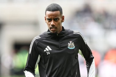 Newcastle United 'dan Alexander Isak Premier League maçı sırasında maç öncesi ısınma oturumunda Newcastle United, Manchester United' a karşı St. James 's Park, Newcastle, İngiltere, 13 Nisan 2025