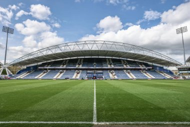 John Smiths Stadyumu, Betfred Süper Lig karşılaşması öncesinde Huddersfield Giants ile Catalans Dragons 'un John Smith' s Stadyumu, Huddersfield, Birleşik Krallık, 13 Nisan 2025