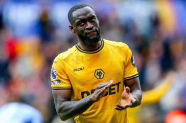 Wolverhampton Wanderers takımından Toti, Premier League maçında Wolverhampton Wanderers 'ın Tottenham Hotspur' a karşı oynadığı maçın taraftarlarını tanıyor.