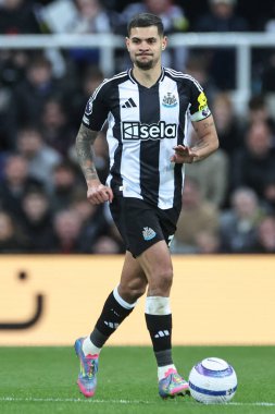 Newcastle United 'dan Bruno Guimares Premier Lig maçı sırasında Newcastle United, Crystal Palace' a karşı St. James 's Park, Newcastle, İngiltere, 16 Nisan 2025