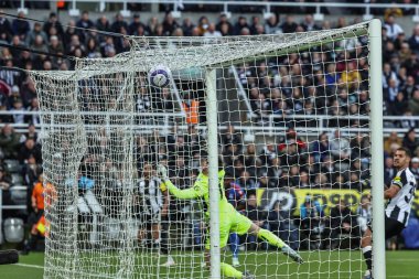 Newcastle United takımından Jacob Murphy, Premier League maçı Newcastle United 'a karşı St. James' s Park, Newcastle, İngiltere, 16 Nisan 2025 'te oynanan Crystal Palace maçında 1-0 berabere kaldı.