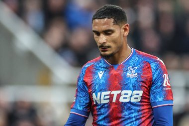 Kristal Saray 'dan Maxence Lacroix Premier Lig maçı sırasında Newcastle United, Crystal Palace' a karşı St. James 's Park, Newcastle, İngiltere, 16 Nisan 2025