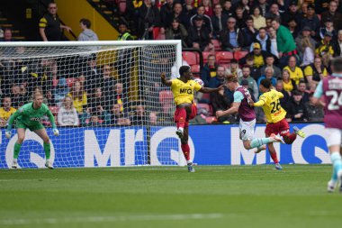 Burnley 'den Zian Flemming, 18 Nisan 2025' te İngiltere 'nin Watford kentindeki Vicarage Road' da oynanan Sky Bet Şampiyonası maçında skoru 1-1 'e çıkardı.