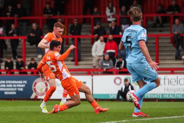 Blackpool 'dan Rob Apter 18 Nisan 2025' te İngiltere 'nin Stevenage Stevenage stadyumunda oynanan Sky Bet 1 karşılaşmasında 0-3 berabere kalma golünü attı.