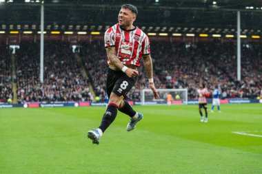 Sheffield United takımından Gustavo Hamer, 18 Nisan 2025 'te Bramall Lane, Sheffield, Birleşik Krallık' ta oynanan ve Sheffield United ile Cardiff City arasındaki Sky Bet Şampiyonası maçında 1-0 yenilen golünü kutluyor.