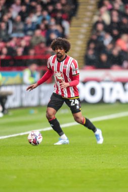 Sheffield United takımından Oliver Arblaster 18 Nisan 2025 'te Sheffield United, Sheffield Lane' de Cardiff City 'e karşı oynadığı maçta sahada.