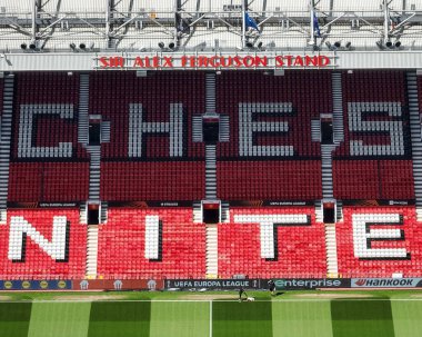 Eski Trafford ve Sör Alex Ferguson Stand 'ın havadan görünüşü, UEFA Avrupa Ligi çeyrek finallerinin gol çizgisini Manchester United - Lyon maçını 17 Nisan 2025' de Old Trafford, Manchester, İngiltere 'de yaptı.
