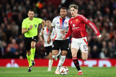 Manchester United takımından Alejandro Garnacho 17 Nisan 2025 'te Old Trafford, Manchester, İngiltere' de oynanan UEFA Avrupa Ligi çeyrek final maçında topu aldı.