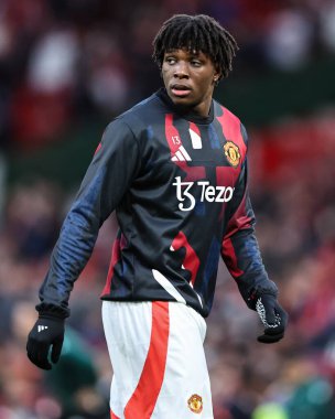 Manchester United takımından Patrick Dorgu UEFA Avrupa Ligi çeyrek final karşılaşması öncesinde Old Trafford, Manchester, İngiltere 'de 17 Nisan 2025' te Manchester United-Lyon maçında karşılaşacak.