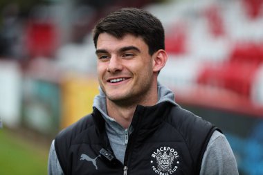 Blackpool 'dan Rob Apter, 18 Nisan 2025' te Lamex Stevenage, İngiltere 'deki Stevenage-Blackpool maçından sonra bir röportaj verdi.