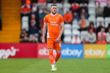 Blackpool takımından Sonny Carey 18 Nisan 2025 'te Lamex Stevenage, İngiltere' de Stevenage - Blackpool maçında