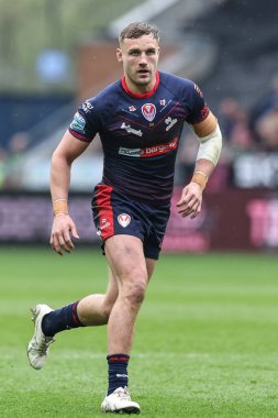 St. Helens takımından Matty Lees, 18 Nisan 2025 'te oynanan Betfred Süper Lig karşılaşmasında Wigan Warriors, St. Helens' e karşı Brick Community Stadyumu, Wigan, İngiltere