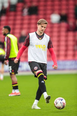 Sheffield United 'tan Rob Holding, 18 Nisan 202' de İngiltere 'nin Sheffield Lane kentinde oynanan Sheffield United - Cardiff City maçında maç öncesi ısınma maçında...
