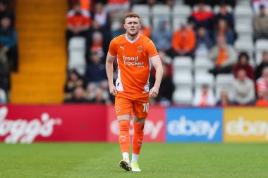 Blackpool takımından Sonny Carey 18 Nisan 2025 'te Lamex Stevenage, İngiltere' de Stevenage - Blackpool maçında