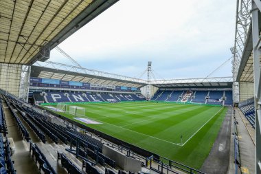 Deepdale Stadyumu 'nun genel görünümü Gökyüzü İddia Şampiyonası öncesinde Preston North End Queens Park Rangers' a karşı Deepdale, Preston, İngiltere, 18 Nisan 2025