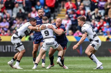 Hull KR 'dan Dean Hadley, 18 Nisan 2025' te MKM Stadyumu, Hull 'da oynanan Betfred Süper Lig 8. Raundunda Hull FC vs Hull KR karşılaşmasında Hull FC' den Amir Bourouh tarafından yenildi.