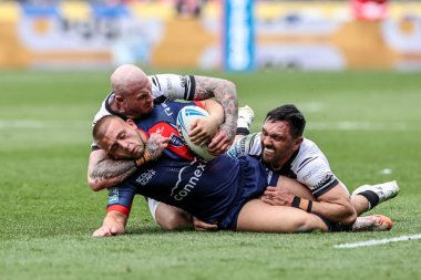 Hull KR 'dan Mikey Lewis, Hull FC' den Jordan Rapana ve Hull FC 'den Zak Hardaker tarafından 18 Nisan 2025' te MKM Stadyumu 'nda oynanan Betfred Süper Lig 8. Raundunda yenildi.