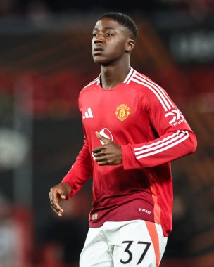 Manchester United 'dan Kobbie Mainoo UEFA Avrupa Ligi çeyrek final maçında Manchester United - Lyon maçında Old Trafford, Manchester, Birleşik Krallık, 17 Nisan 2025
