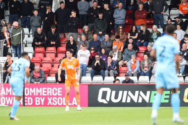 Blackpool taraftarları, 18 Nisan 2025 'te Lamex Stadyumu' nda oynanan Sky Bet 1 karşılaşmasında Stevenage 'a karşı Blackpool maçını izlediler.