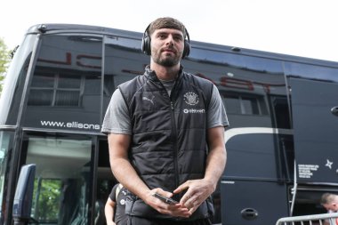 Blackpool 'dan Tom Bloxham, 18 Nisan 2025' te İngiltere 'deki Lamex Stevenage Stevenage' a karşı oynanan Sky Bet 1 maçı öncesinde geldi.