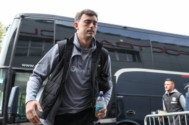 Blackpool 'dan Harry Tyrer, 18 Nisan 2025' te İngiltere 'deki Lamex Stevenage stadyumunda Stevenage - Blackpool maçında Sky Bet 1' in önüne geçti.